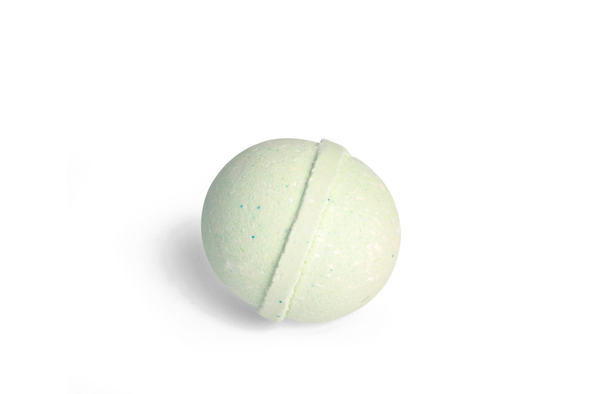 Eucalyptus Bath Bomb – Beth Body & Bath